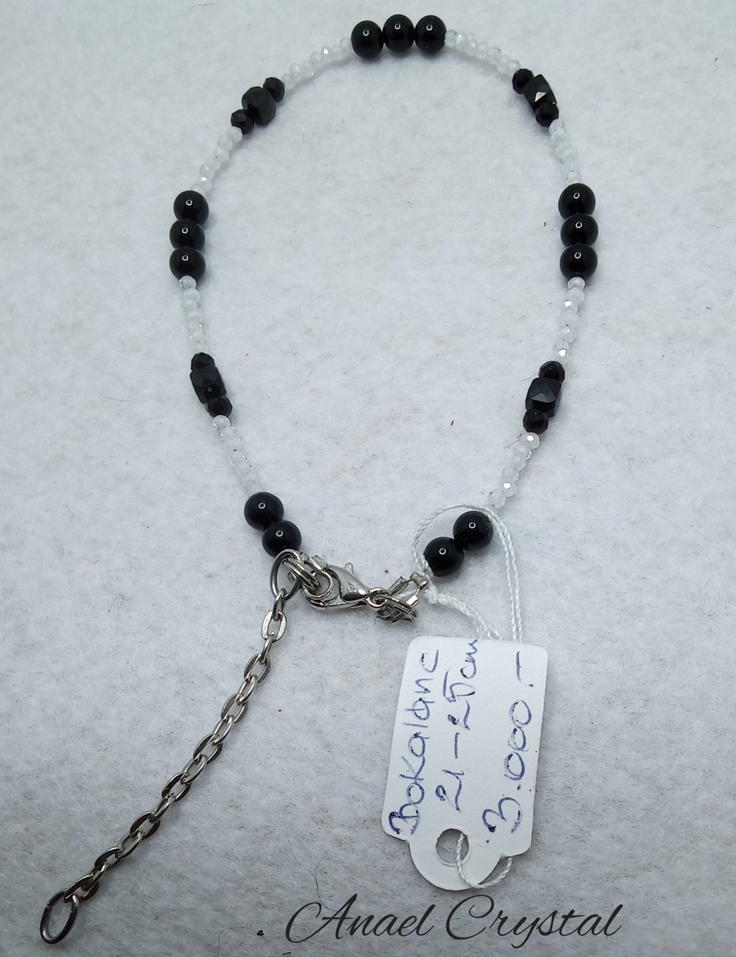 Bokalánc 21-25 cm. 3000.-Ft fekete Ónix (4 mm), Spinell (3 és 4 mm) és Cirkon (2 mm)